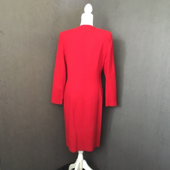 Women’s Red Dress, Buttons down front, Size 8 - Picture 4 of 5